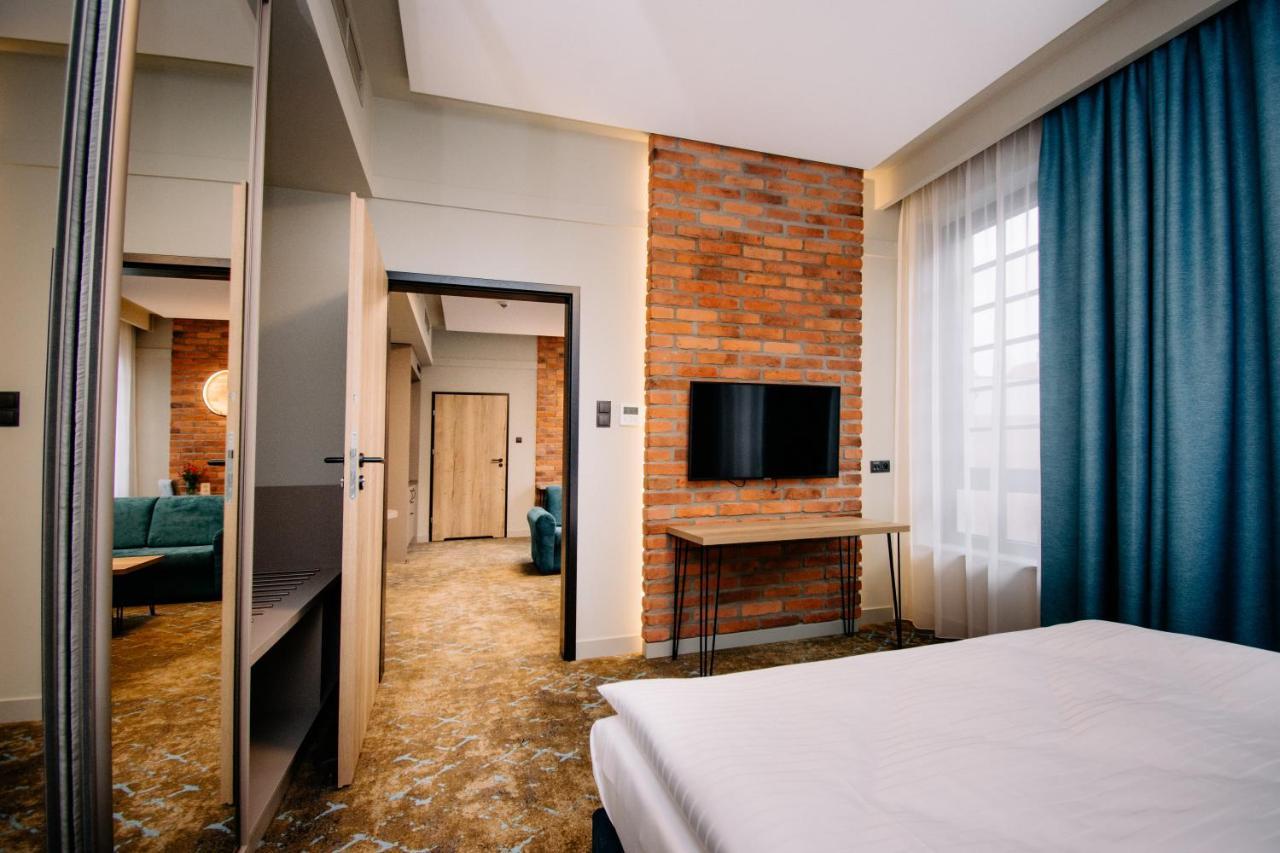 Ruben Hotel Zielona Gora ภายนอก รูปภาพ